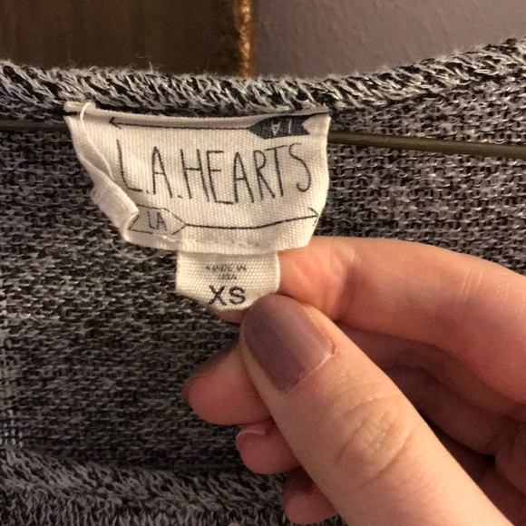 LA Hearts Flowy Sleeved Top - Picture 2 of 3